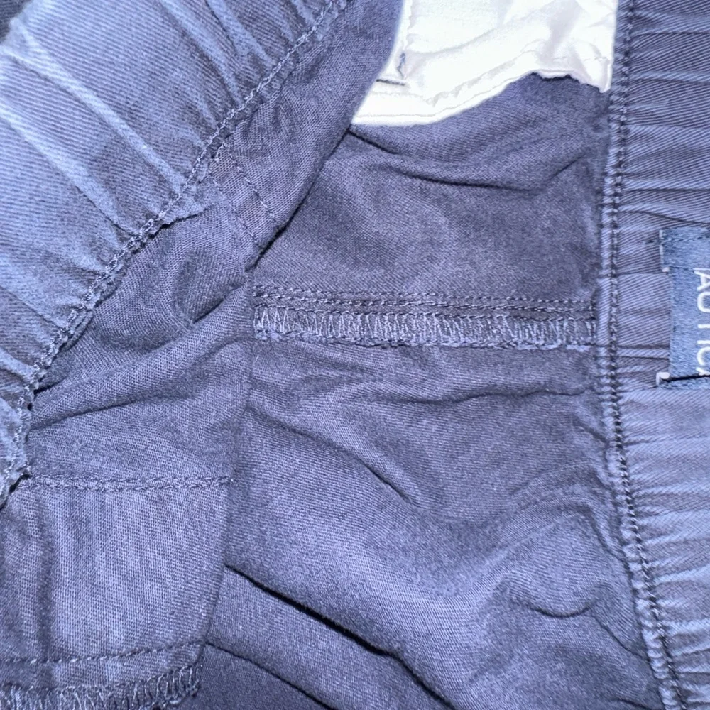 Men's Navy Blue Casual Shorts - Picture 3 of 3